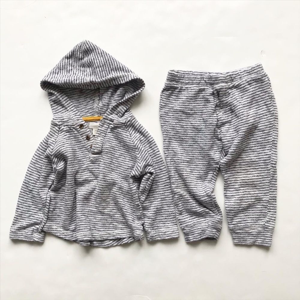 Gymboree stripe Henley hooded sweatshirt EUC 12-18m / jogger EUC 18-24m set